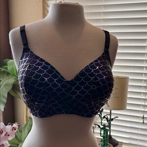 Torrid Black Iridescent mermaid print Women's Bra